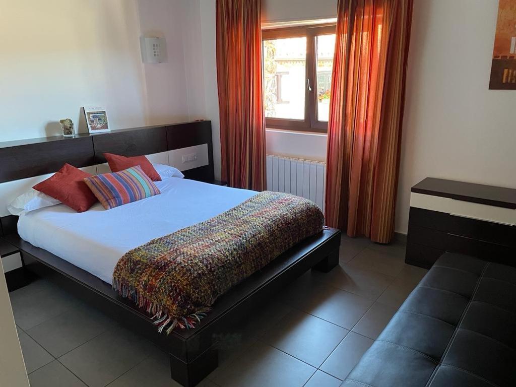 Apartamentos Los Tojos Colsa Dış mekan fotoğraf